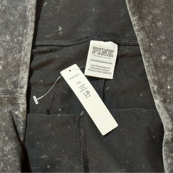 Victoria’s Secret PINK Dark Grey Heathered Biker Shorts XL NWT Floral Flowers - Picture 4 of 4